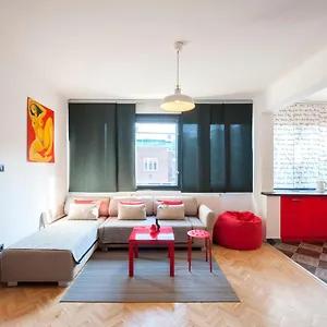 New Design By Gozsdu Court Apartment